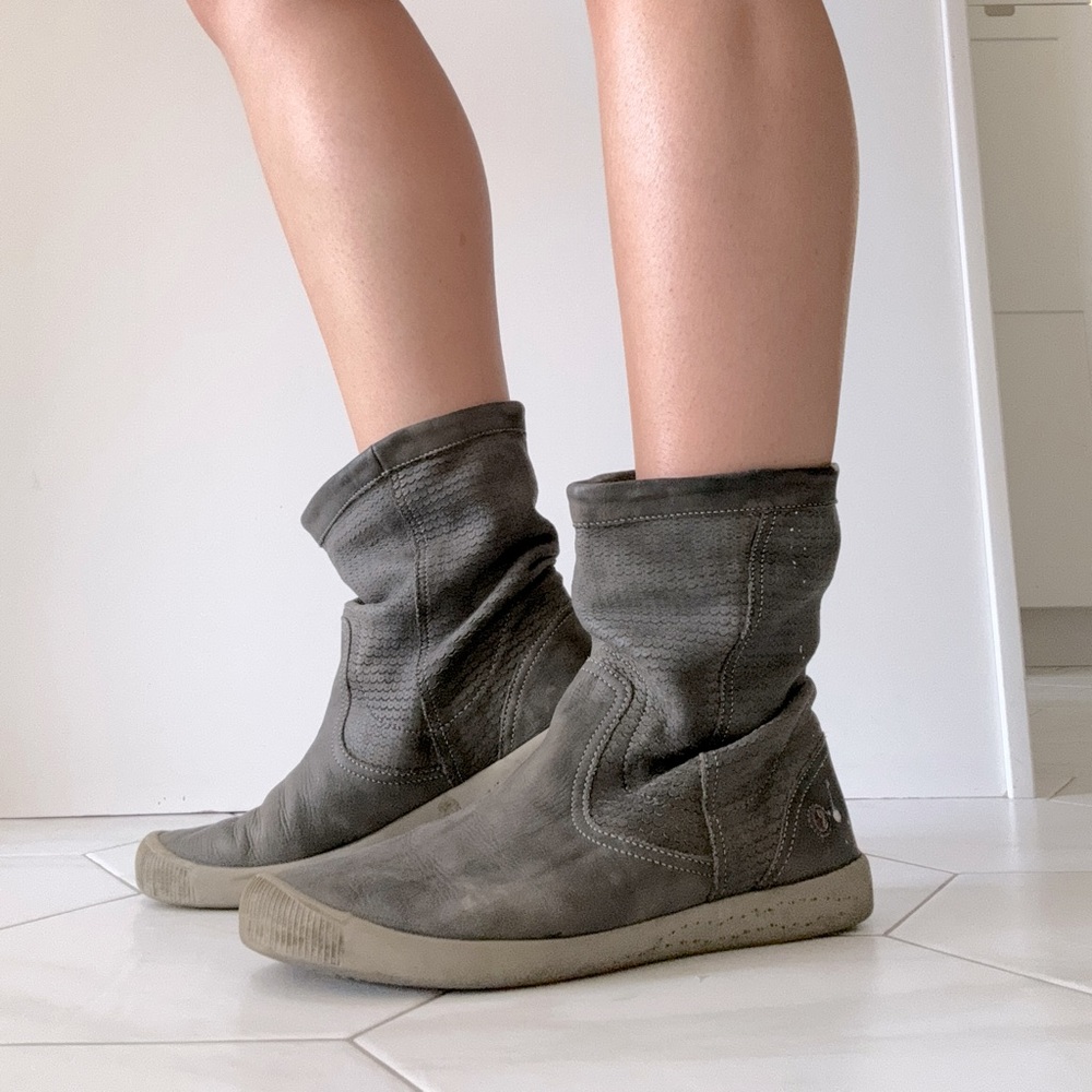 Softino leather slouchy boots booties 41